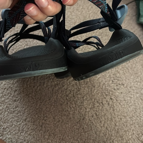 Chaco Black and Multicolor Strappy Sandals size W 9 - Picture 7 of 7